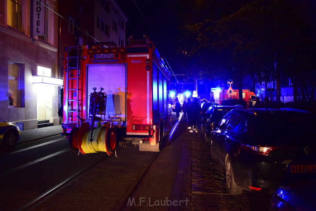 VU Pkw Strab PKlemm Koeln Altstadt Jahnstr P102.JPG - Miklos Laubert